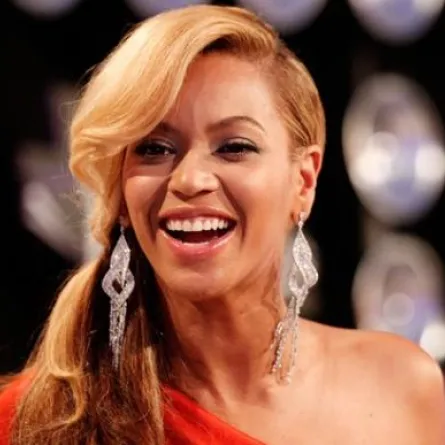 بيونسي تشارك "حكيم" في ديو غنائي