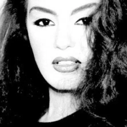 ما حقيقة تقديم شيريهان لحياتها في فيلم وثائقي؟