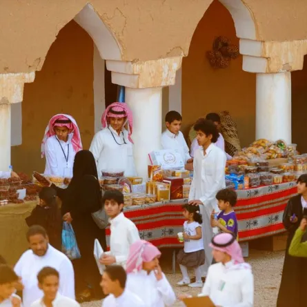 2000 وظيفة توفرها مهرجانات إجازة منتصف العام