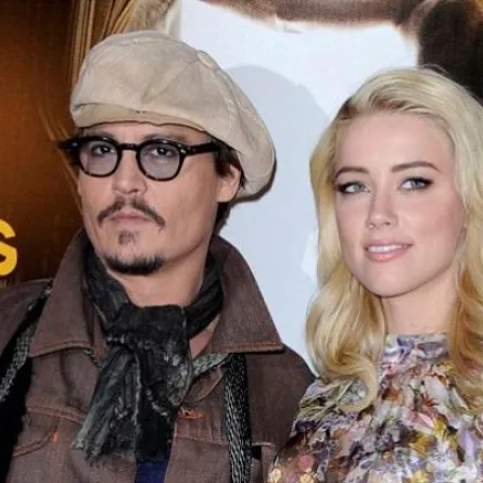 Johnny Depp يطلب يد Amber Heard