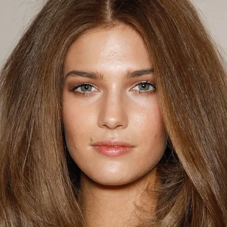 كيف أسلمت العارضة الأمريكية كيندرا سبيرز؟