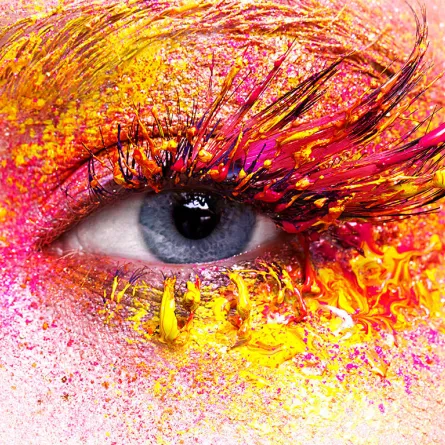 4 إطلالات لمكياج خارج عن المألوف