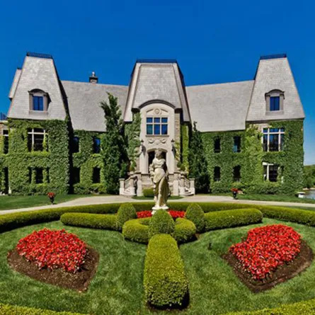 زوري قصر سيلين ديون داخل جزيرتها الخاصّة