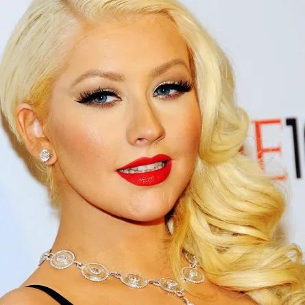 شاهدي Christina Aguilera قبل خسارة الكيلوغرامات وبعدها