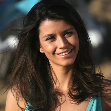 لماذا بكت بيرين سات في حفل افتتاح فيلمها الجديد في برلين؟