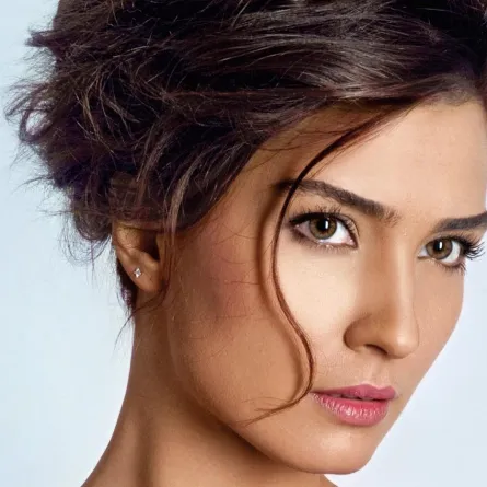 بعد تركيا لميس تحقّق نجاحاً في إيطاليا والسويد