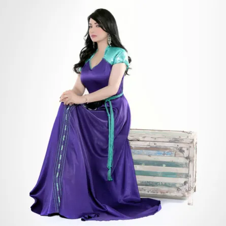 ما القاسم المشترك في إطلالات لجين عمران؟