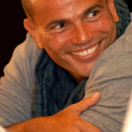 من هو صاحب الابتسامة الأكثر سحراً ؟ 