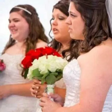 3 شقيقات يتزوجن قبل وفاة أمهن بـ 12 ساعة