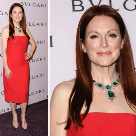 ماهي قصّة عقد جوليان مور ؟؟