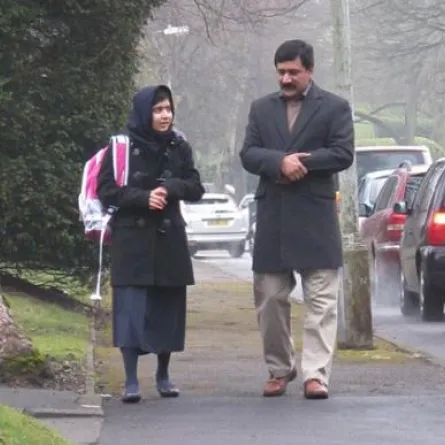 الطفلة المناضلة ملالا يوسفزاي تعود إلى مدرستها