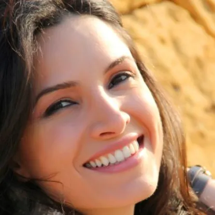 بياريت قطريب: لست غاضبة كوني شقيقة سيرين الكبرى