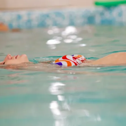 الولادة تحت الماء أقل إيلاما!