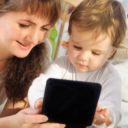 اقلقي ولا تقلقي من اطلاع طفلك على التكنولوجيا