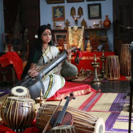 برنامج "احتفال بالسينما الهندية في "مهرجان دبي السينمائي الدولي" العاشر