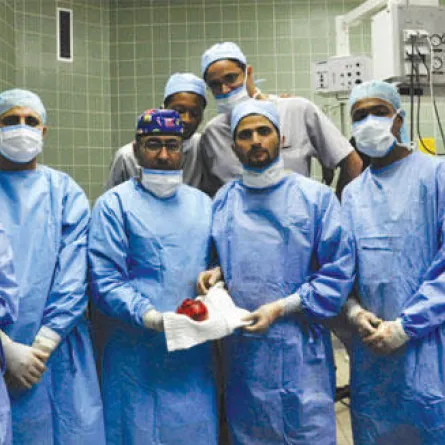 مستشفى الملك فهد يستأصل ورم من صدر فتاة