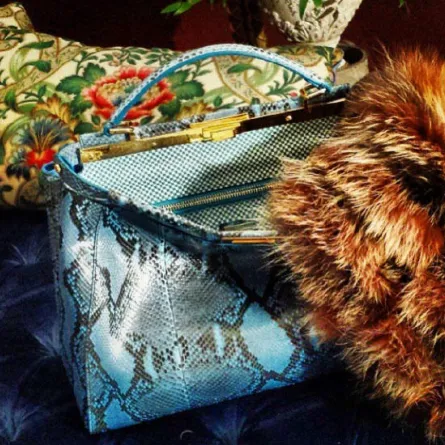 Fendi تطلق حقيبة Peekaboo المحدودة الإصدار