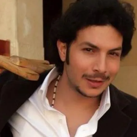 باسل خياط يشترط التصوير خارج سوريا لعودته إلى التمثيل