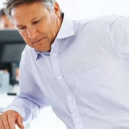 الجلوس ساعة إضافية يزيد خطر الإعاقة