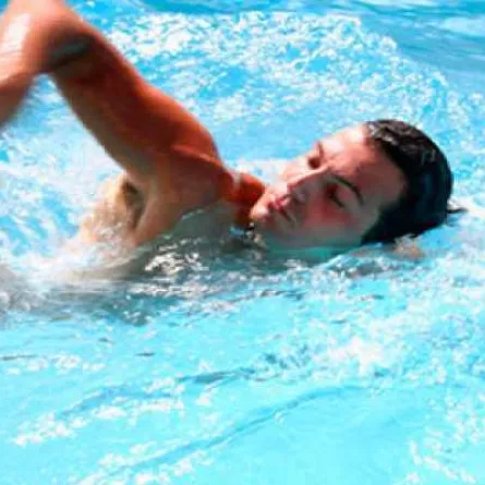 السباحة لعلاج ارتفاع ضغط الدم