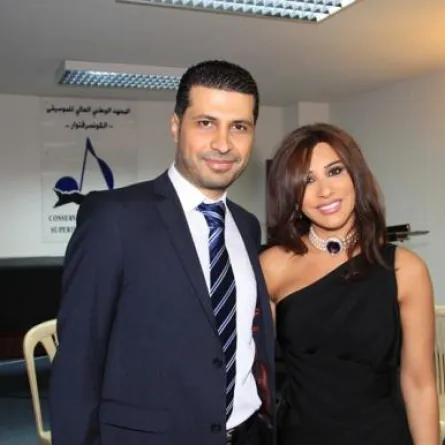 نجوى كرم تحتفل مع طوني عنقة بكتابه الجديد