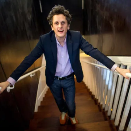 Aaron Levie  مليونير يعيش كالفقراء