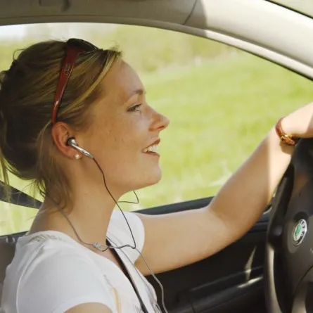 الموسيقى تزيد التركيز أثناء القيادة