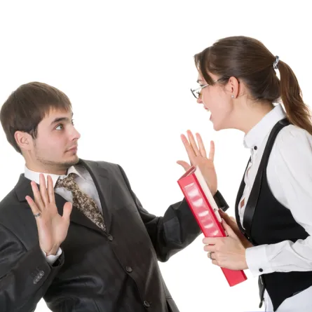 كيفية التعامل مع أخلاقيات العمل السيئة لدى زملاء العمل