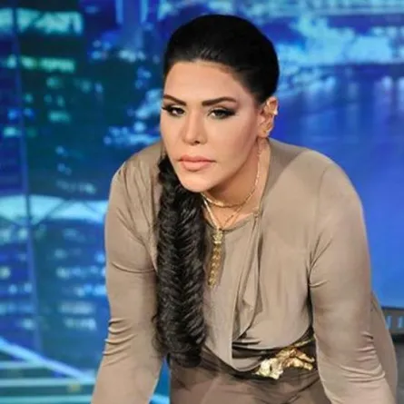 أحلام وعظت الصائمات غير المحجبات وستطل سافرة مع نيشان