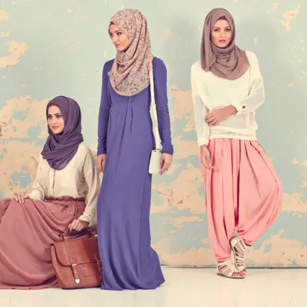 تعرّفي إلى موضة  حجاب  الباستيل