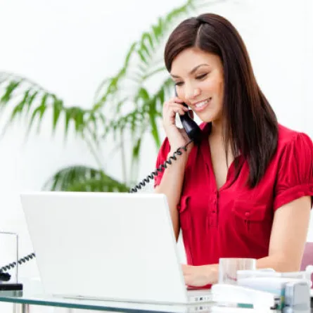 أصول الإجابة على الهاتف في العمل