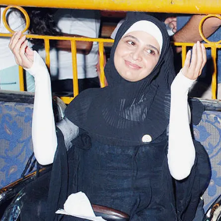 حنان ترك على رأس وفد الإغاثة الإسلامية بغزة