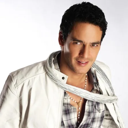 وفاة والدة خالد أبو النجا