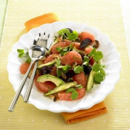 سلطة الليمون الهندي والأفوكادو