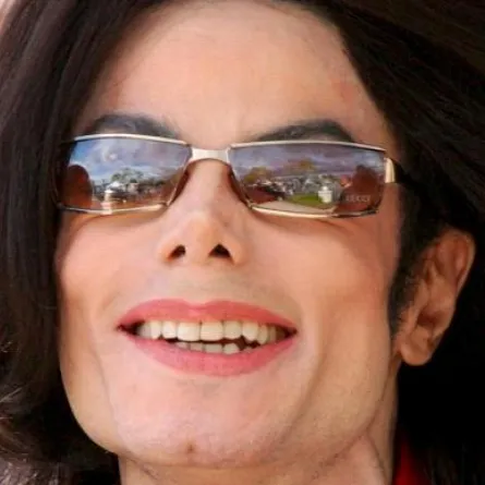 اتهامات جاكسون بالتحرش بالأطفال إلى الواجهة مجدداً