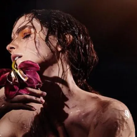 إيما واتسون عارية من أجل البيئة