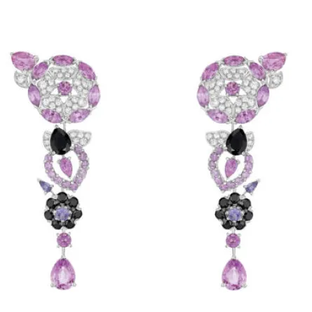 اختاري الأزهار لتزيين مجوهراتك