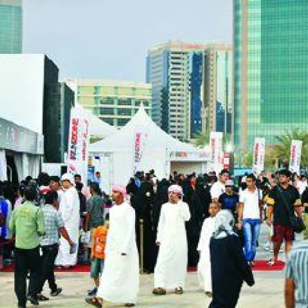 سكان أبوظبي يتزايدون شخصاً كل 2.48 دقيقة