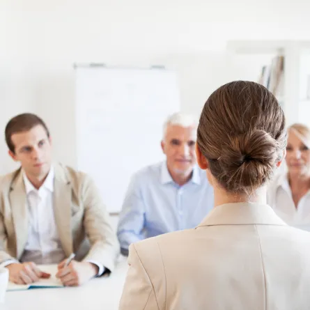 لماذا التحدث عن نقاط ضعفك خلال مقابلة العمل أمر رائع بالنسبة لك