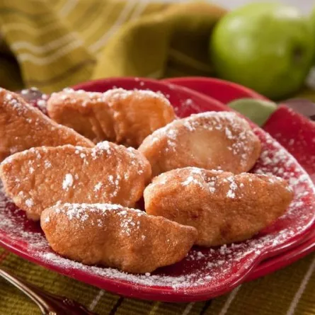 التفاح المقلي من مطبخ منال العالم