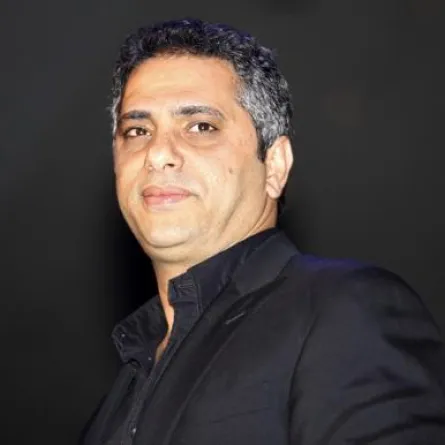 فضل شاكر:اكتبوا الشيخ فضل ليس مرشحاً للانتخابات