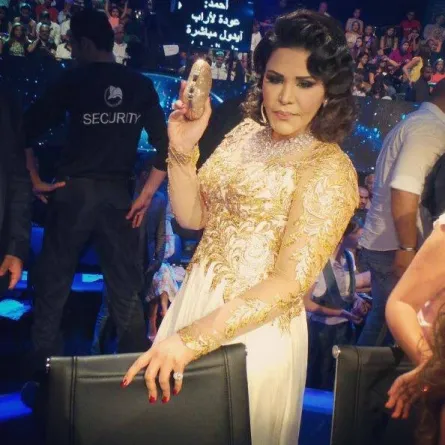 عقد أحلام بـ 47 مليون يثير جدلا على تويتر