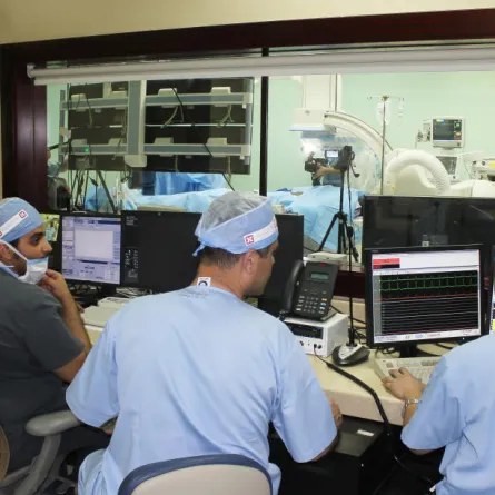 نجاح لعملية علاج مرض الضغط بالقسطرة