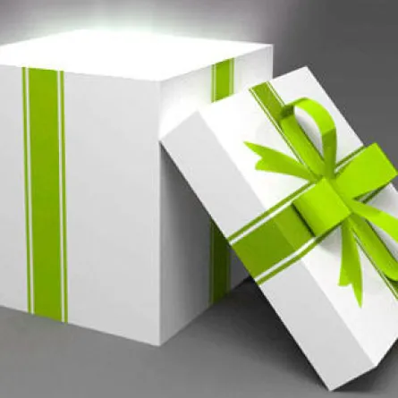 30 ألف ريال.. هدية معلمة سعودية لطالبتها