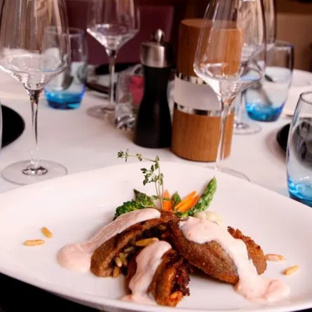 كبّة مشوية مع صلصة خاصة