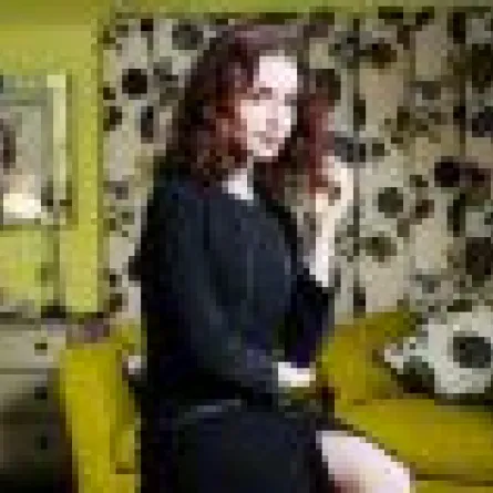 " Lily Collins"  أجمل نجمات هذا الشَّهر بامتياز