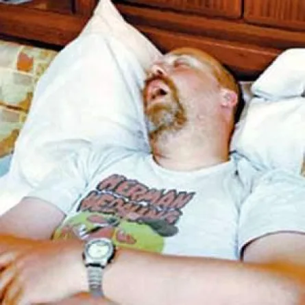 انقطاع التنفس أثناء النوم مرتبط بارتفاع الضغط