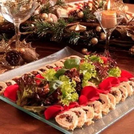 سلطة الدجاج الدائرية