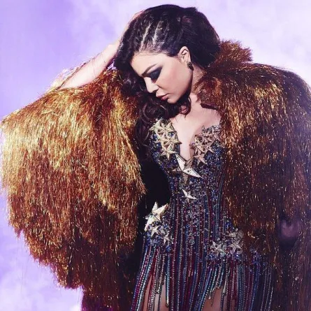 حرب على "تويتر" بين "فانز" مايا دياب وهيفا وهبي