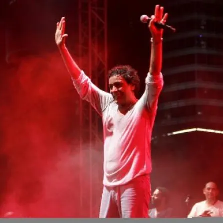 محمد منير:أتمنى أن تعود مصر لأنها وحشتني جداً